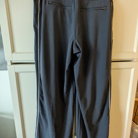 Athleta Venice Wide Leg Sporty/Track Pants - Trendy Gray w/ white stripe size M - Picture 9 of 10
